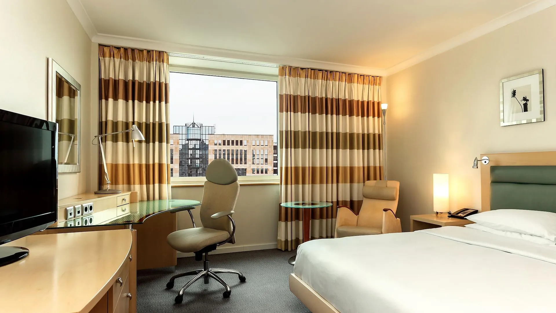 Hilton Duesseldorf Hotel