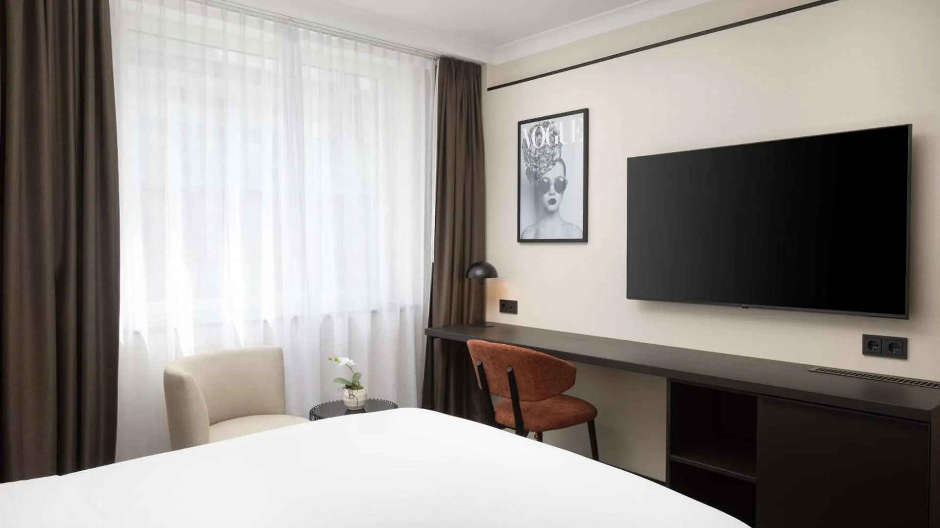 Hilton Düsseldorf Hotel 5*,  Duitsland
