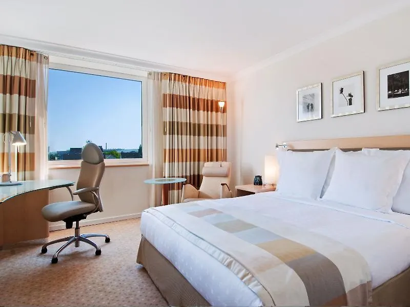 Hilton Düsseldorf Hotel